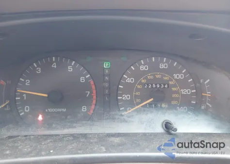 1996 Toyota Camry Le/Xle/Se z USA, uszkodzony, nr VIN 4T1BF12K4TU125006